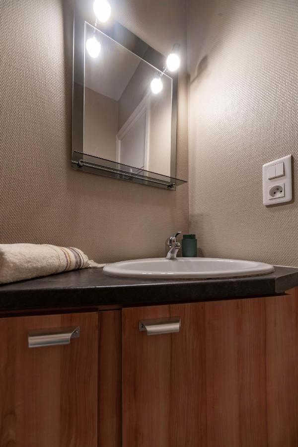 Le Belfort - Grand Appartement Avec Terrasse Et Parking Prive Βισύ Εξωτερικό φωτογραφία