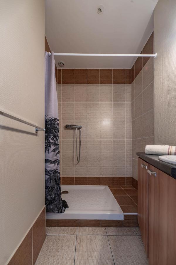 Le Belfort - Grand Appartement Avec Terrasse Et Parking Prive Βισύ Εξωτερικό φωτογραφία