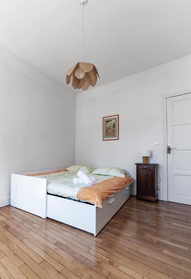 Le Belfort - Grand Appartement Avec Terrasse Et Parking Prive Βισύ Εξωτερικό φωτογραφία